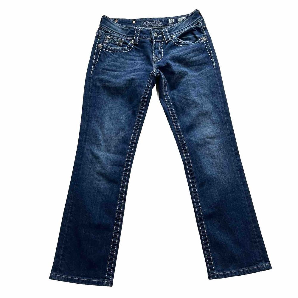 Miss Me Capri‎ Jeans Rose Embellishment Medium Wash Women's Size 26 JE6080P2